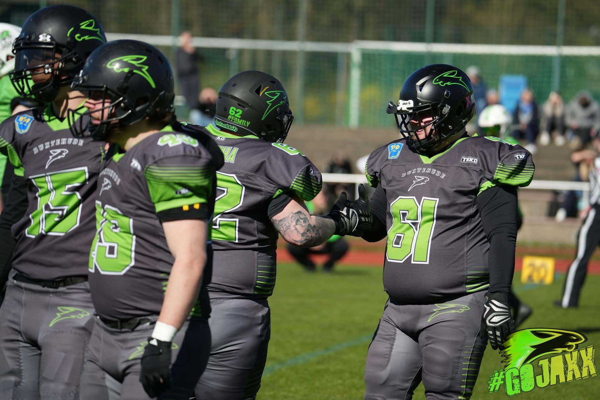 Werde Teil des TeamsDu wolltest schon immer American Football spielen oder bist nur auf der Suche nach einem neuen Team? Dann schau einfach bei einem unserer Trainings vorbei, oder kontaktiere uns auf Social Media.One Team - One Family Mehr über unseren Verein und den Mitgliedschaftsantrag gibt es hier...
